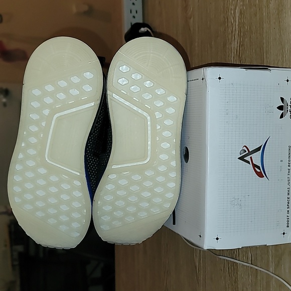 Adidas Kid's NMD R1 Spectoo NASA - Picture 4 of 4